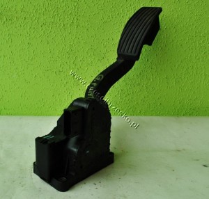 PEDAŁ GAZU POTENCJOMETR FIAT GRANDE PUNTO 55702020