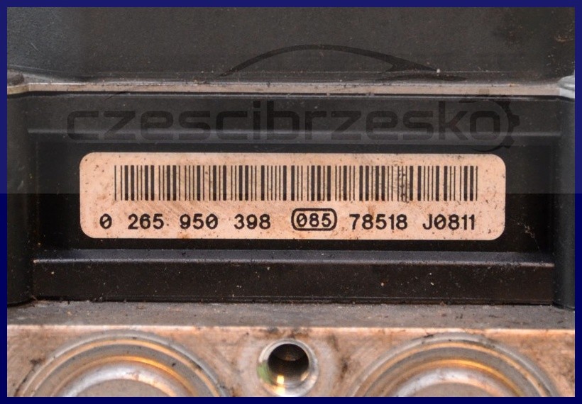 5747442368_1