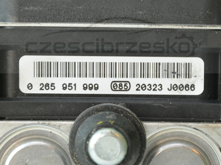 12155cz3.jpg