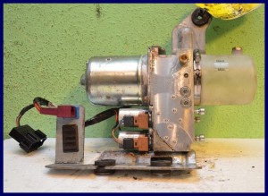 POMPA DACHU MERCEDES E-KLASA A207 A2078000030