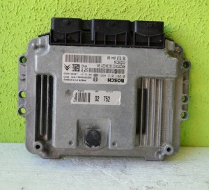 KOMPUTER STEROWNIK PEUGEOT 207 1.6 HDI 0281012465