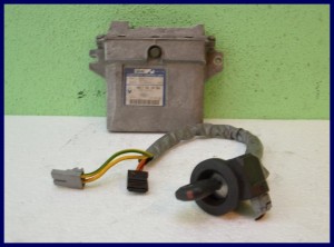 KOMPUTER RENAULT CLIO HOM7700104956 R04080012J
