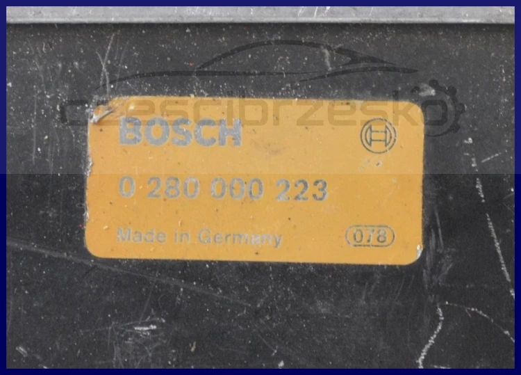 6832932713_1