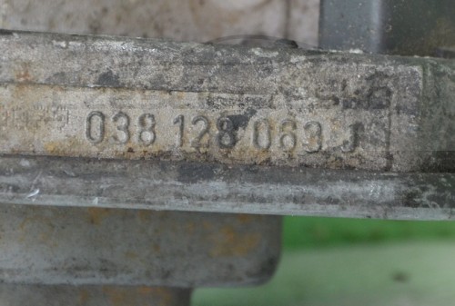 6915702445_1
