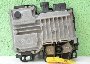 MODUŁ START STOP PEUGEOT CITROEN DS3 9810858280