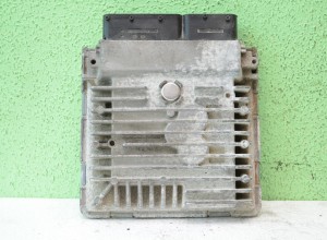 STEROWNIK SKODA OCTAVIA 03L906023NF 5WP42927AA