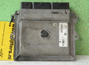 Komputer Sterownik Silnika RENAULT CAPTUR CLIO IV V29050684A 23710 4736R 237104736R 23710 3352R 237103352R
