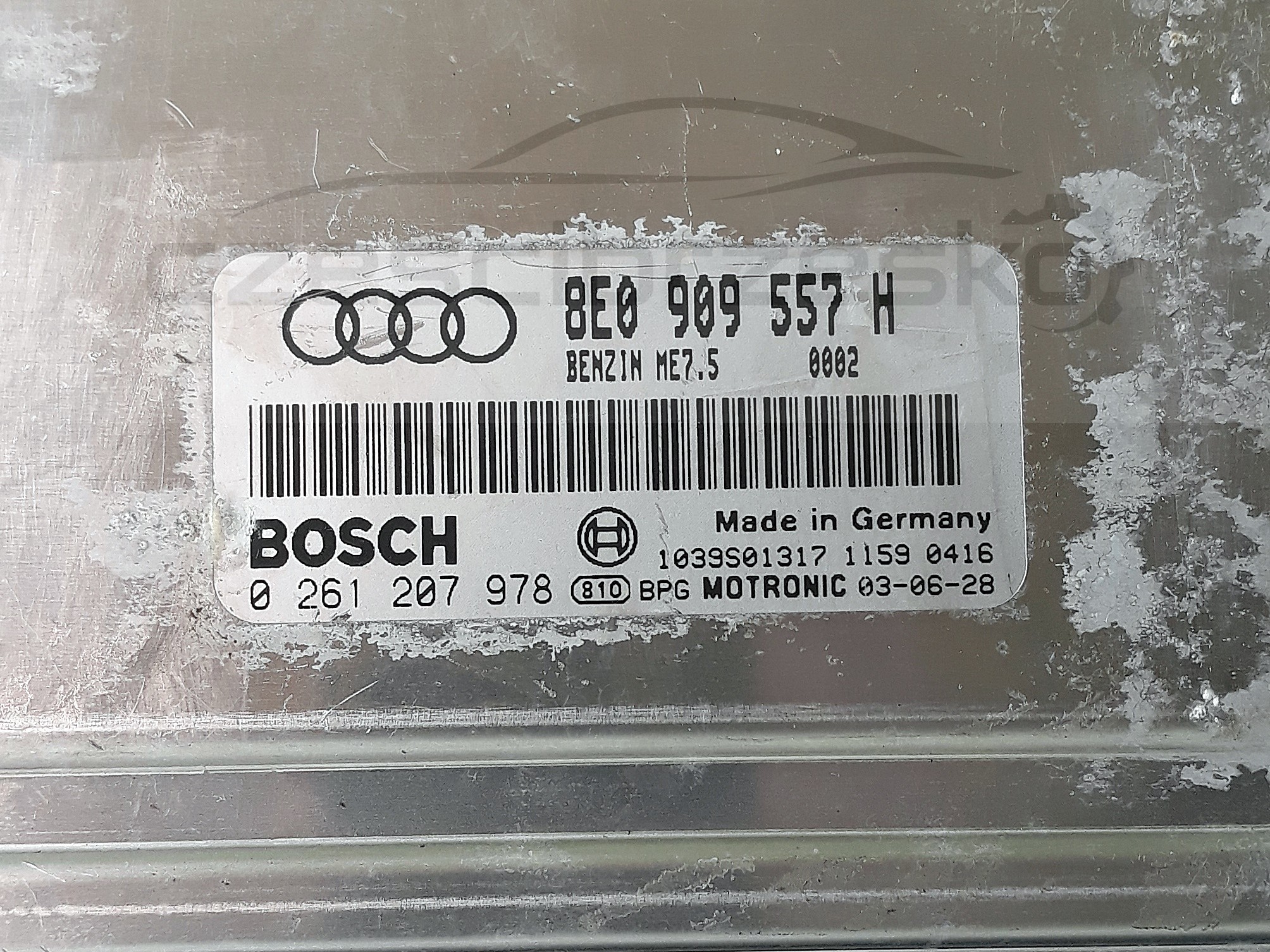 12590cz2.jpg