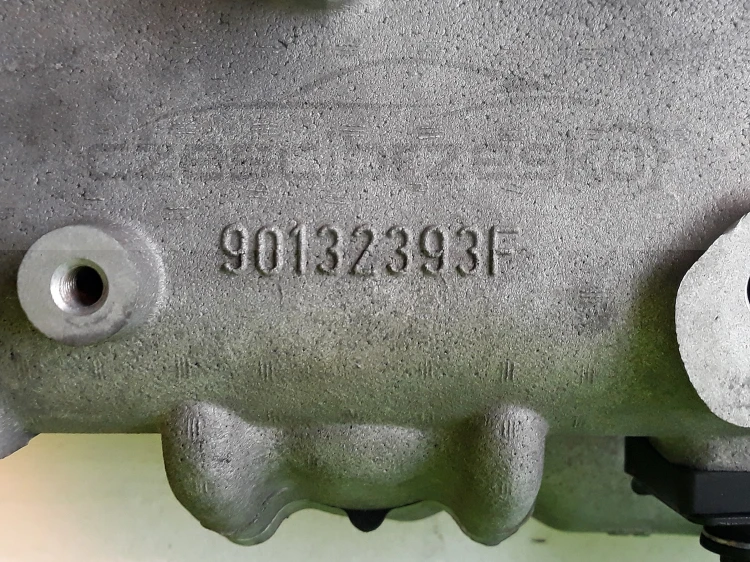 12602cz4.jpg