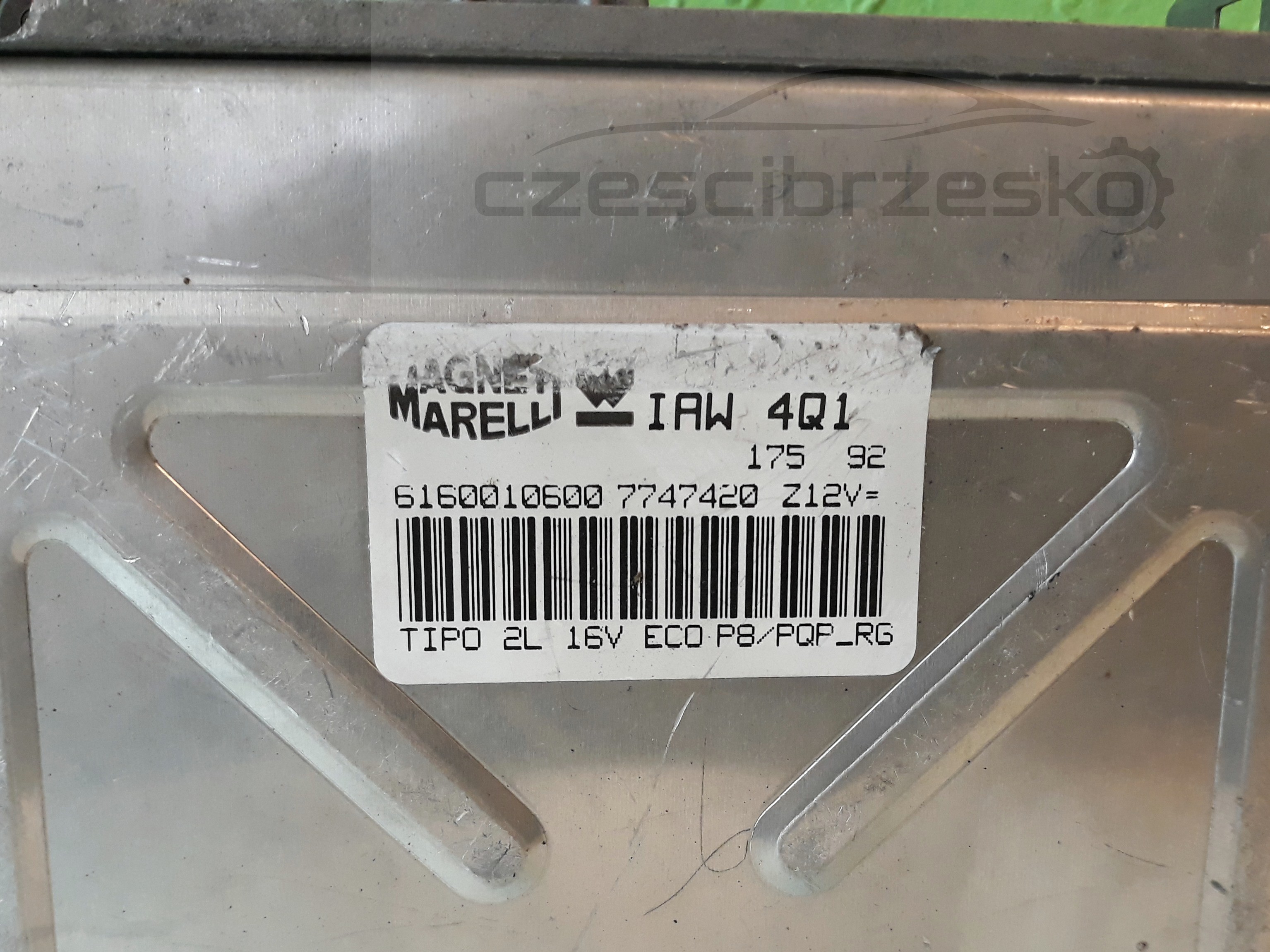 12653cz2.jpg