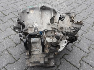 Skrzynia Biegów NISSAN X-TRAIL 2.2DCI  Kod : EQ06C  5745414