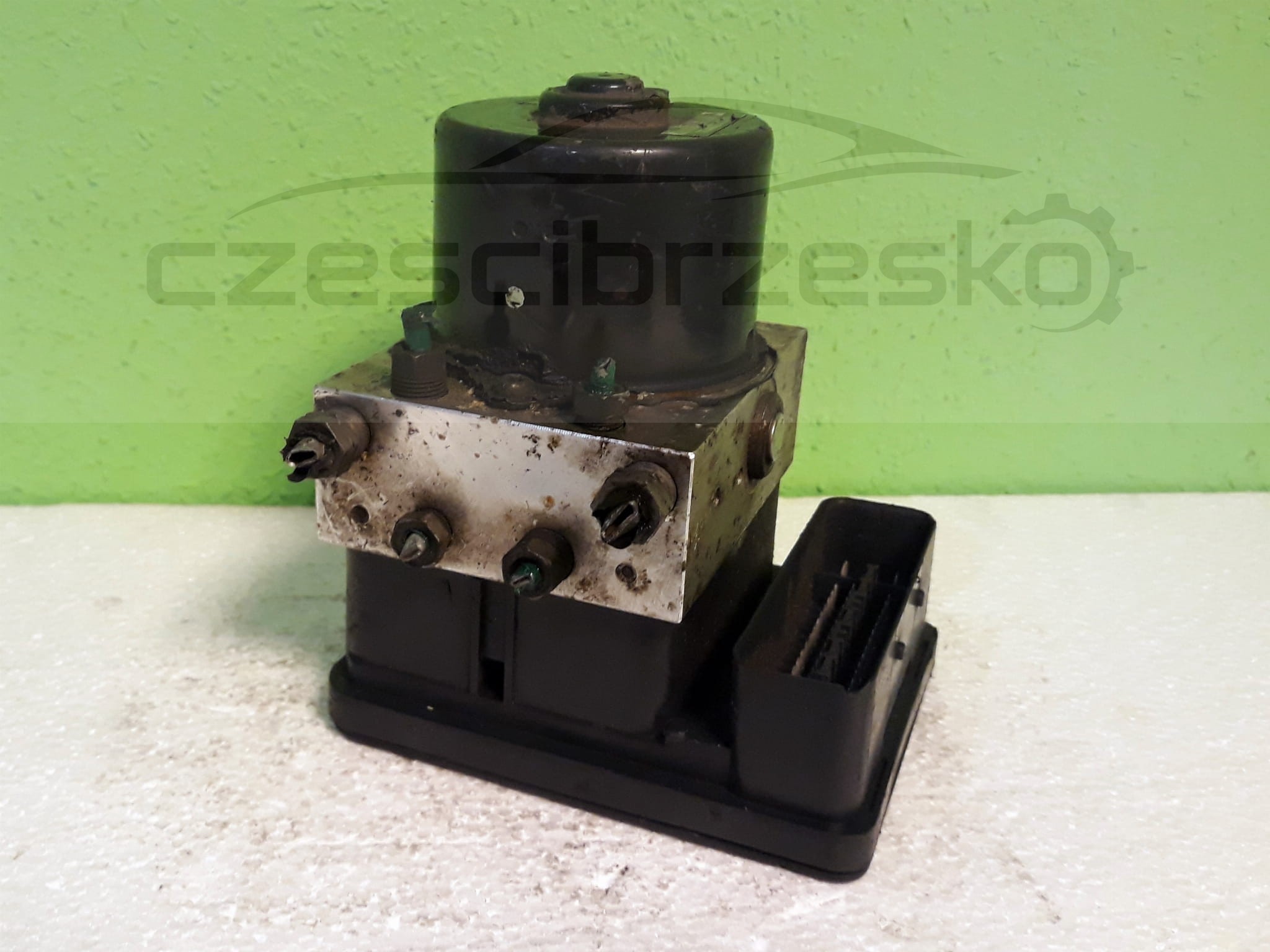 12896cz1.jpg