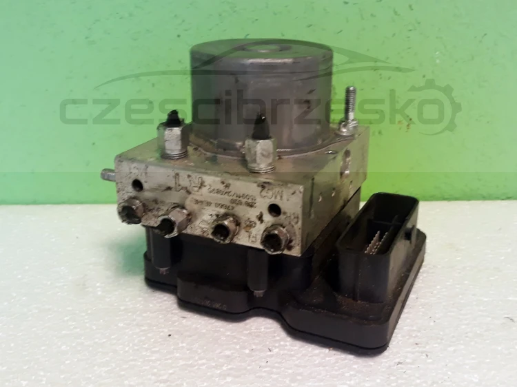 13490cz1.jpg