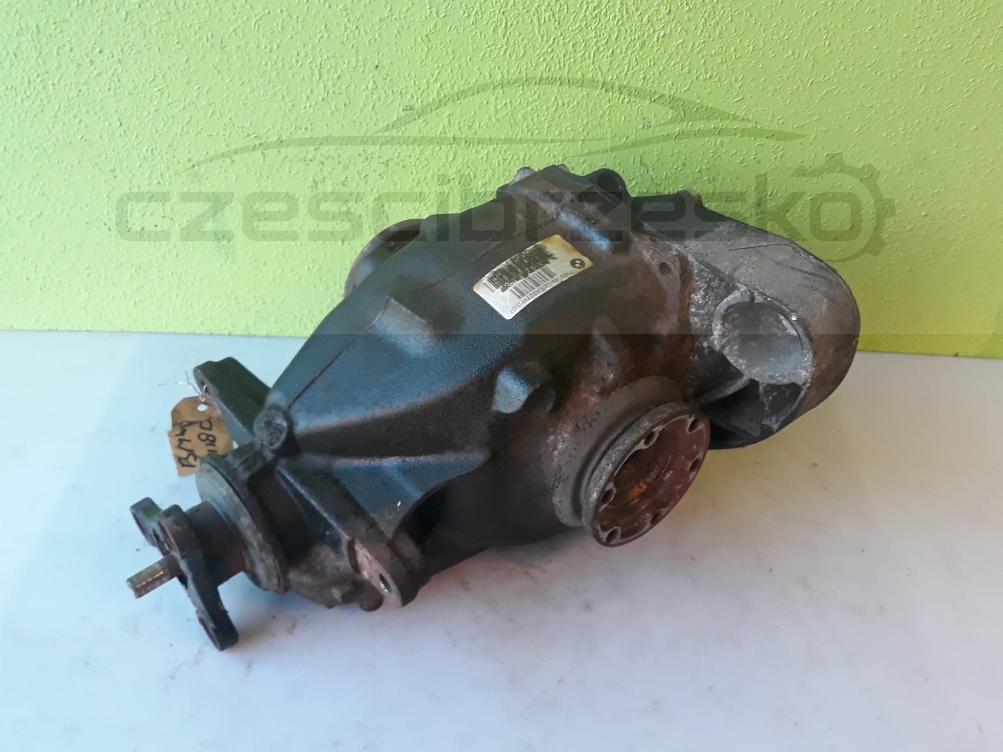 13630cz1.jpg