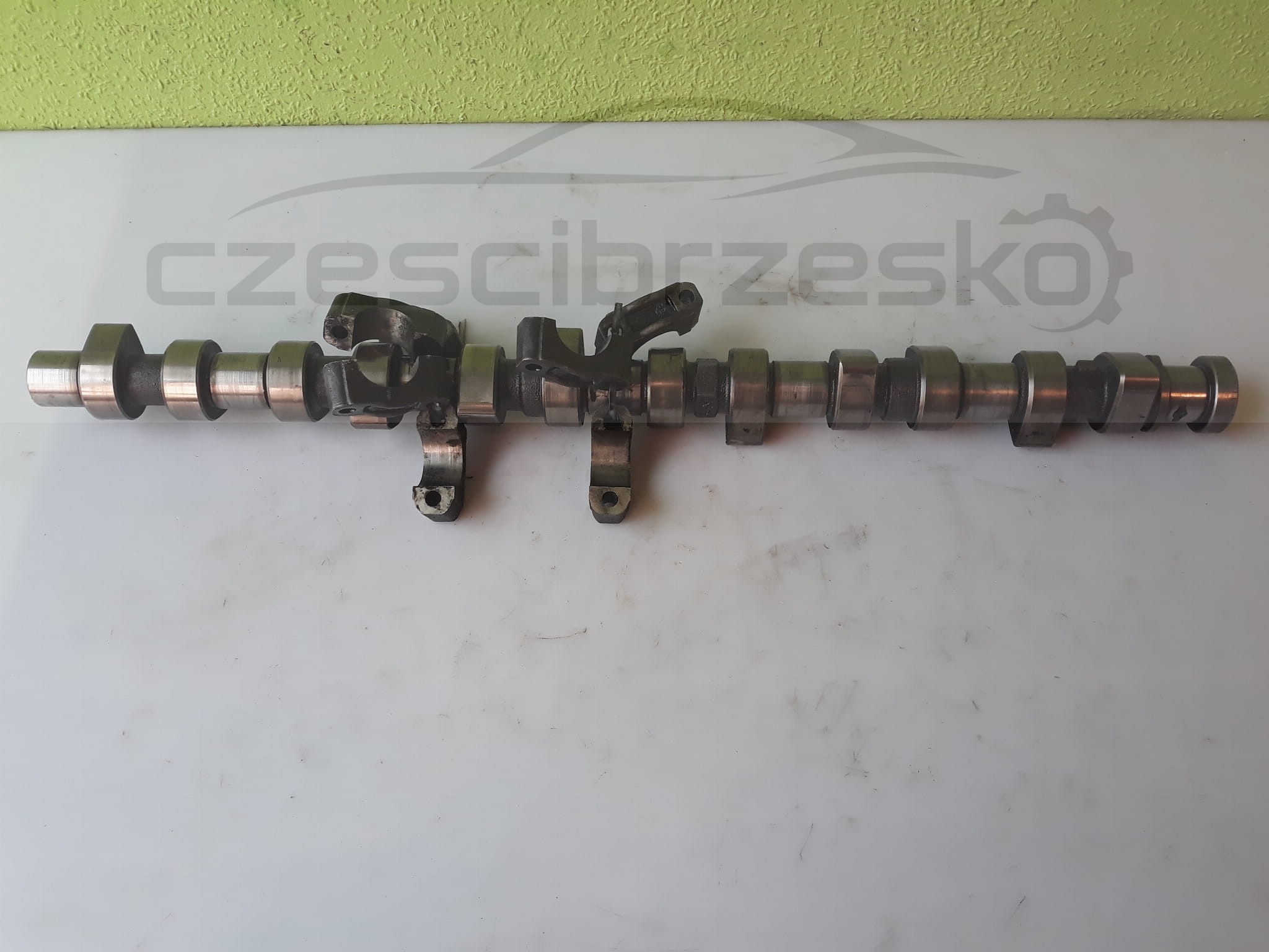 13694cz1.jpg