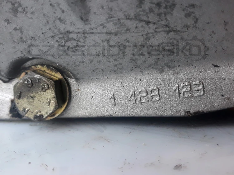 13717cz4.jpg