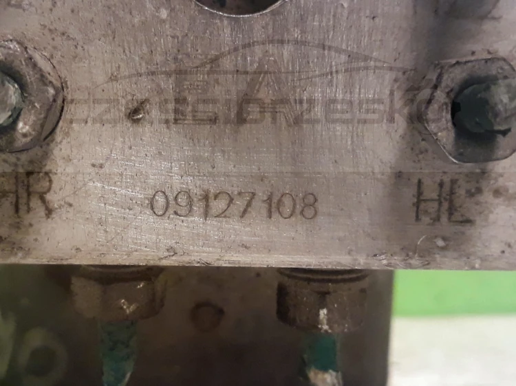 13790cz3.jpg