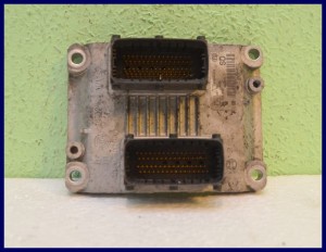 KOMPUTER STEROWNIK SILNIKA OPEL CORSA C 1.2  55350552  0261207962  SD