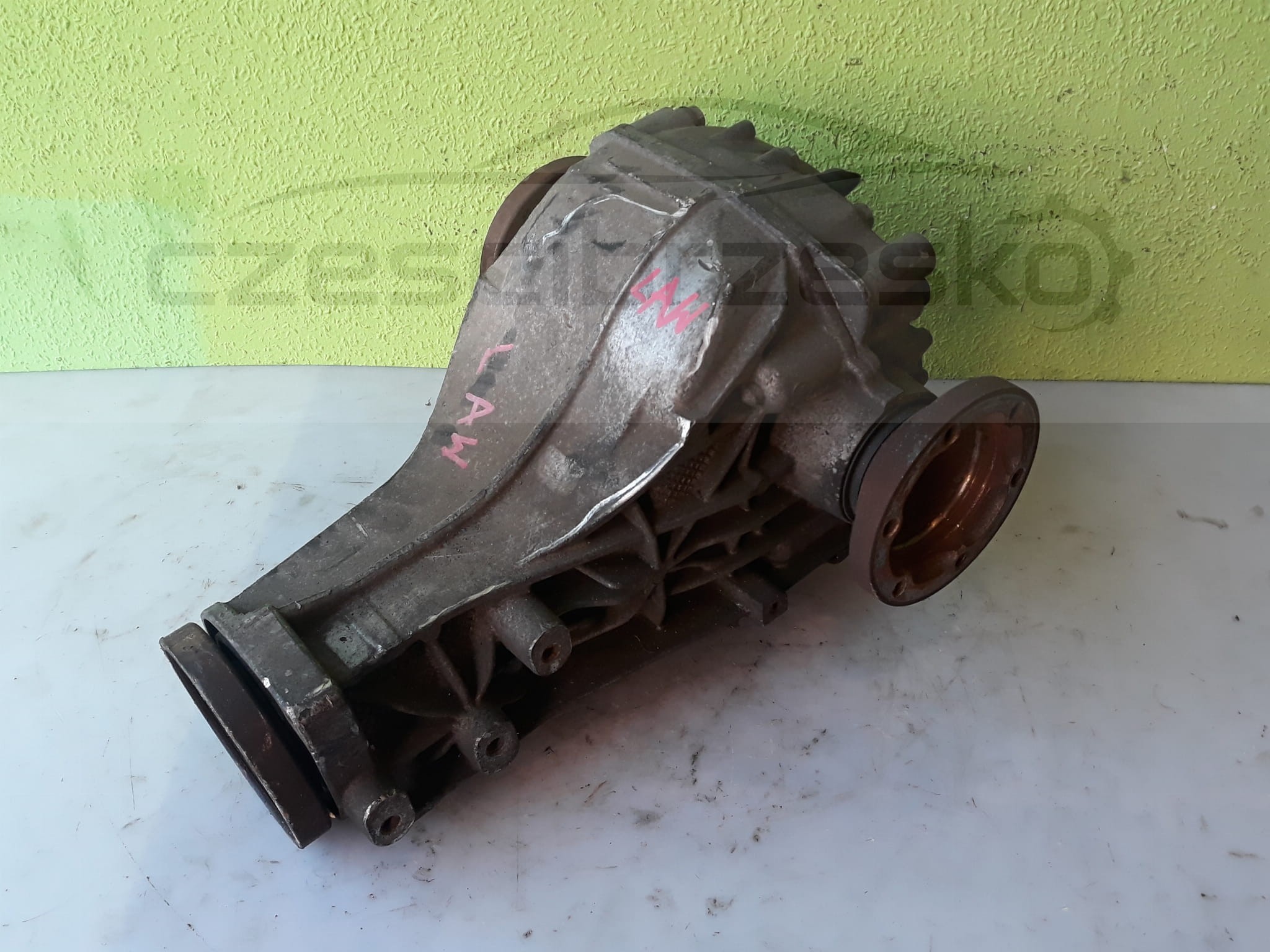 13808cz1.jpg