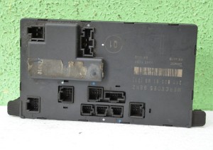 MODUŁ DRZWI LEWY PRZÓD MERCEDES W211 2118208185