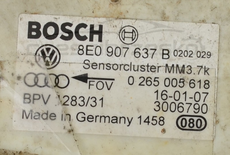 5068671210_1
