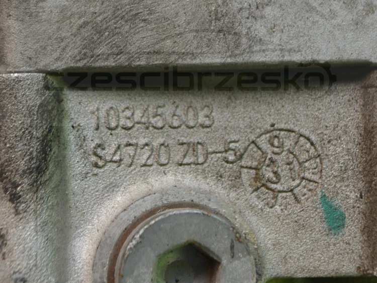 14223cz5.JPG