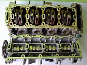 Głowica Silnika SKODA OCTAVIA 1.2 TSI 8V 2011r        03F103373D    KOD SILNIKA: CBZB BEZ WAŁKA ROZRZĄDU