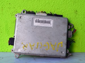 Moduł Sterownik JAGUAR S-TYPE         YW4T-13B524-BB