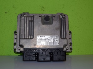 Komputer Moduł Sterownik Silnika PEUGEOT PARTNER 1.6 HDI       0281017334  9675352380  EDC17C10