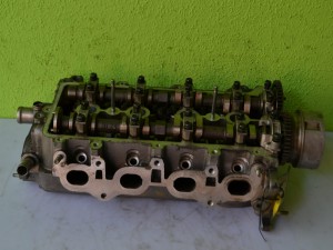 Głowica Toyota Yaris 1.0       Kod silnika: 1SZFE