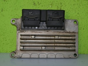 Komputer sterownik silnika Renault 1.2 16V       IAW5NR2.T1       8200181482       8200254484