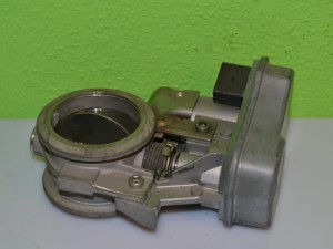 Przepustnica klapa zaworu wydechowego VW 2.0 TDI NOWA       1K0253691D