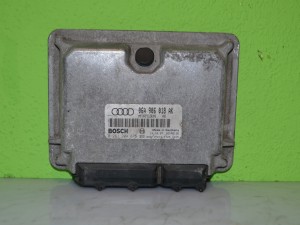 Sterownik silnika komputer AUDI A3 8L 1.8 20V       06A906018AK       0261204675