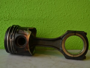 Tłok korbowód MERCEDES 2.2 CDI OM651        65100