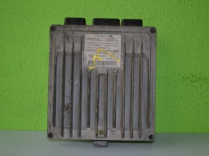 Sterownik komputer silnika RENAULT MEGANE 1.5 DCI        8200259832       8200326910