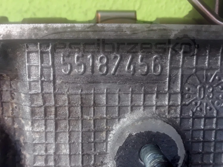 13664cz4.jpg