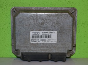 Sterownik komputer silnika AUDI A3 8L 1.6        06A906019BA       5WP438A