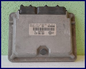 KOMPUTER STEROWNIK SILNIKA VW GOLF IV SEAT SKODA   038906013  0281001759