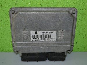 Sterownik silnika komputer VW POLO SKODA FABIA 1.2         03D906032A       5WP40060       SIMOS 3PD