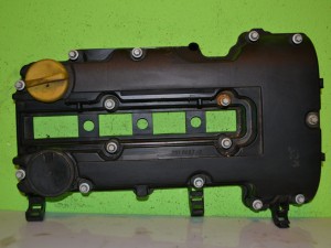 Pokrywa zaworów OPEL ASTRA CORSA MOKKA MERIVA 1.4 16V B14XER         55561426