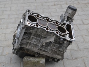Dół silnika blok tłoki korbowody wał korbowy BMW E87 E90 1.6 16V N45B16AB      