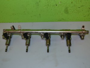 Listwa wtryskowa wtryskiwacze FORD 2.0 ECOBOOST R9DA       CJ5E-9F797-BE       0261555113       040111263407       0261500147