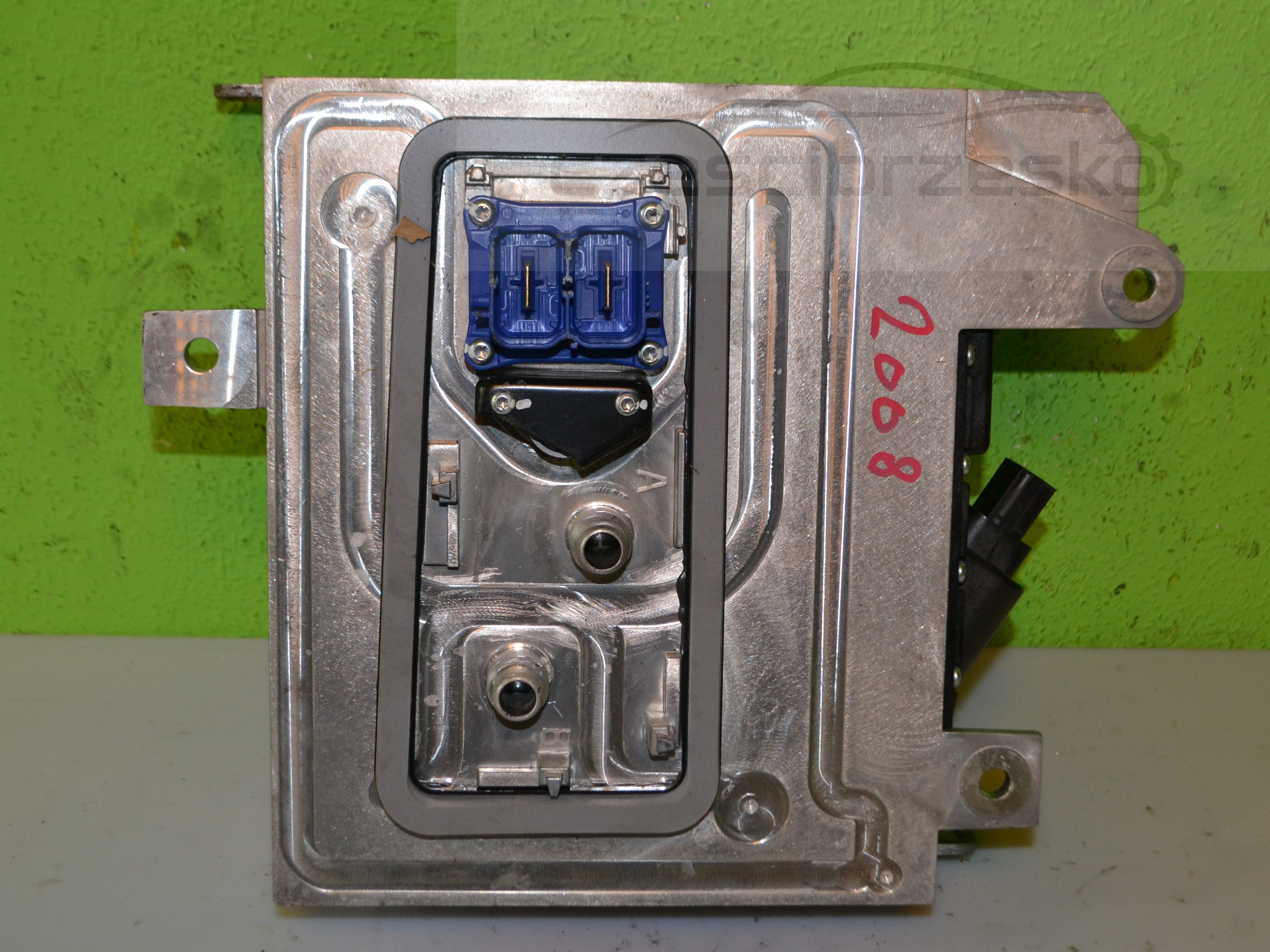 15584cz2.JPG