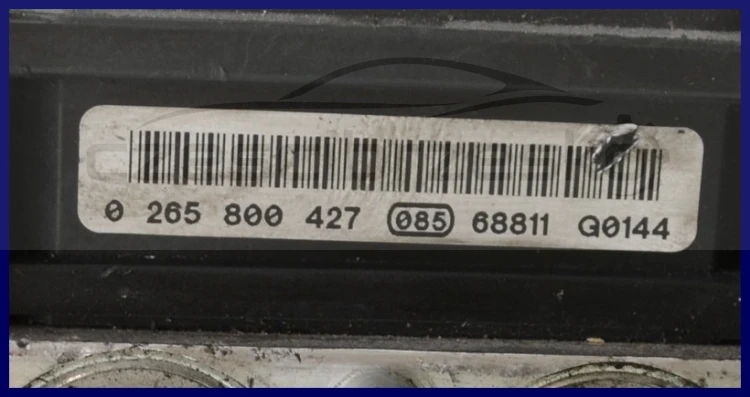 6718924377_1