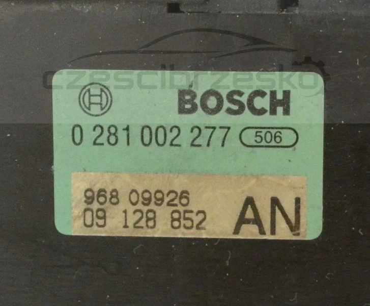 5062956190_1