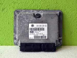 STEROWNIK SILNIKA KOMPUTER VW POLO  SEAT IBIZA       036906034DG  61601.018.09  IAW4MV.DG