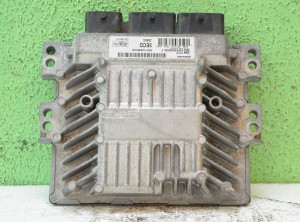 KOMPUTER STEROWNIK MAZDA 2 1.2 5WS4058D-T