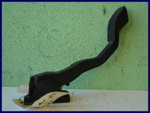 PEDAŁ GAZU PEUGEOT 206 0280755026 9654877480
