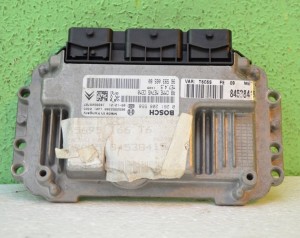KOMPUTER STEROWNIK PEUGEOT 307 1.6 16V 0261208558