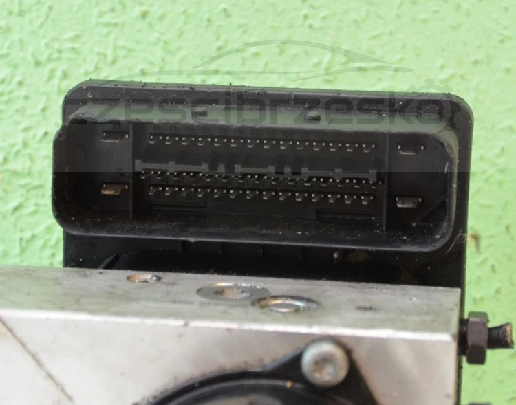8210cz4.jpg